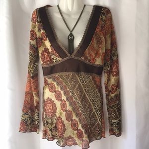 👣Top by Daytrip👣